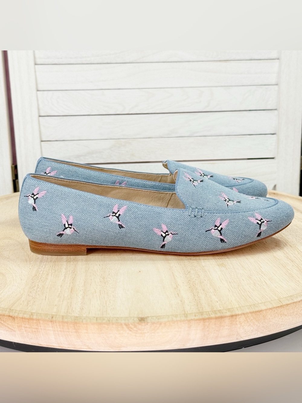 Talbots Ryan Hummingbird Embroidered Loafer Flats Blue Pink Size 7.5 Denim